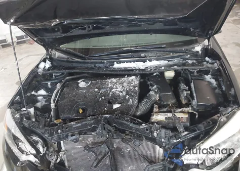 2016 Toyota Corolla Le z USA, uszkodzony, nr VIN 5YFBURHE2GP506589